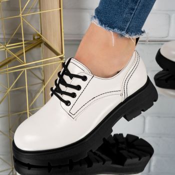 Pantofi dama casual din piele ecologica Albi Melike Marimea 36 Pantofi dama casual din piele ecologica Albi Melike Marimea 36