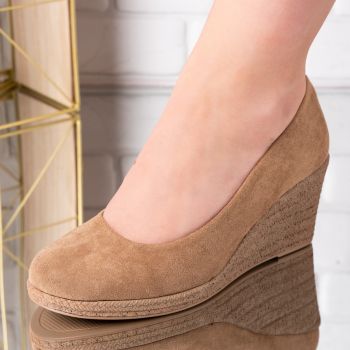 Pantofi dama din piele ecologica intoarsa Bej Erva Marimea 37 Pantofi dama din piele ecologica intoarsa Bej Erva Marimea 37