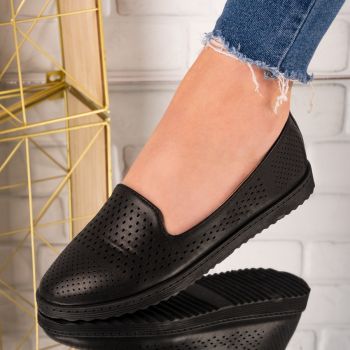 Pantofi dama din piele ecologica perforati Negri Sila Marimea 39 ieftini