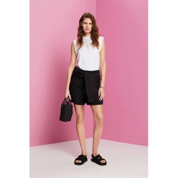 Bluza cu garnituri de dantela crosetata