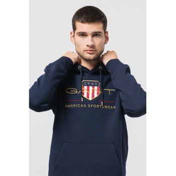 Hanorac cu logo frontal brodat Archive Shield