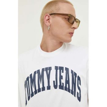 Tommy Jeans tricou din bumbac culoarea alb, cu imprimeu