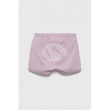 United Colors of Benetton pantaloni scurți din bumbac pentru bebeluși culoarea roz, cu imprimeu
