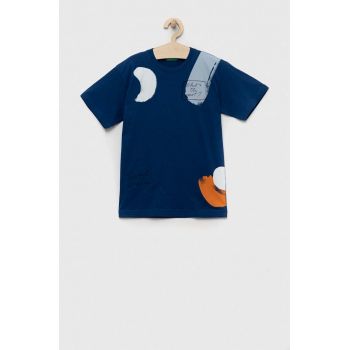 United Colors of Benetton tricou de bumbac pentru copii culoarea albastru marin, cu imprimeu