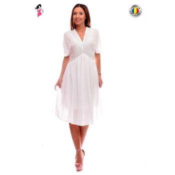 Rochie alba din vascoza cu broderie la bust si talie