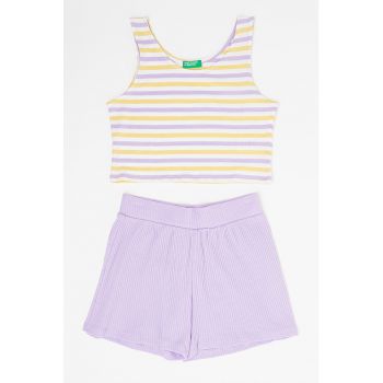 Set de top cu dungi si pantaloni scurti
