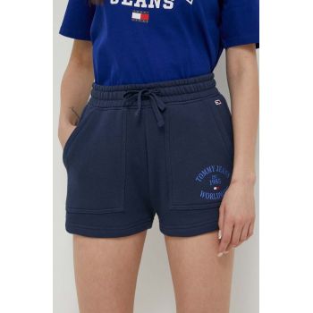 Tommy Jeans pantaloni scurti din bumbac culoarea albastru marin, cu imprimeu, high waist