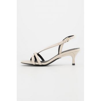 Sandale slingback de piele