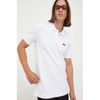 Levi's tricou polo barbati, culoarea alb, cu imprimeu ieftin