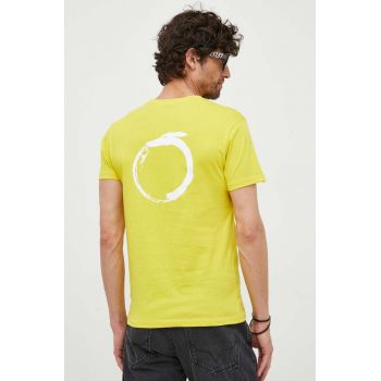 Trussardi tricou din bumbac culoarea galben, cu imprimeu ieftin