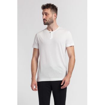 Tricou de casa din amestec de eucalipt cu decolteu la baza gatului Breeze