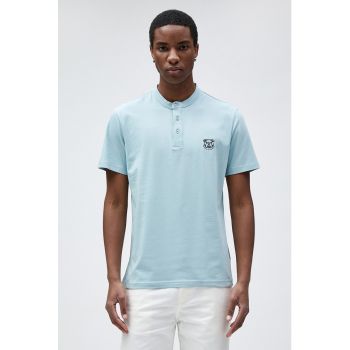 Tricou slim fit cu nasturi