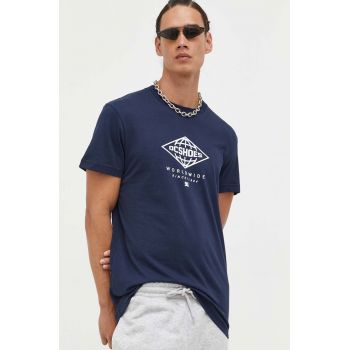 DC tricou din bumbac culoarea albastru marin, cu imprimeu la reducere