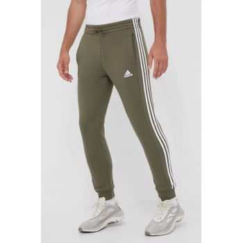 adidas pantaloni de trening culoarea verde, cu imprimeu ieftini