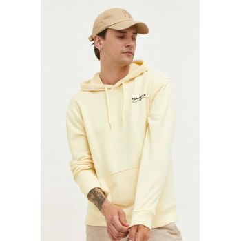 Hollister Co. bluza barbati, culoarea galben, cu glugă, cu imprimeu