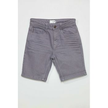 Blugi scurti slim fit