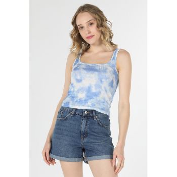 Top crop cu imprimeu tie-dye