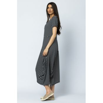 Rochie lunga in colturi, din tricot de vascoza, dungi bleumarin-alb