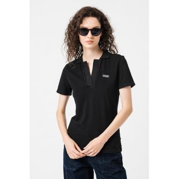 Tricou polo cu logo discret