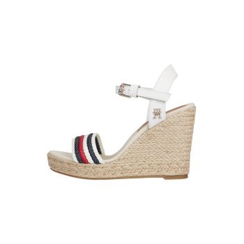 Sandale-espadrile cu talpa wedge