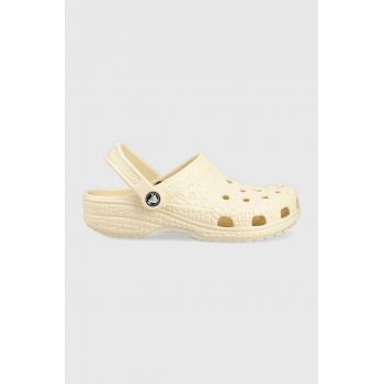 Crocs papuci Classic Croskin Clog femei, culoarea bej, 206873 ieftini