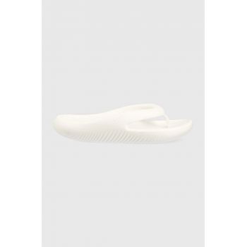 Crocs slapi Mellow Flip femei, culoarea alb, cu toc plat, 208437
