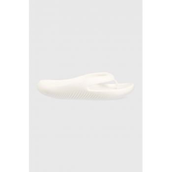 Crocs slapi Mellow Flip femei, culoarea alb, cu toc plat, 208437 Crocs slapi Mellow Flip femei, culoarea alb, cu toc plat, 208437