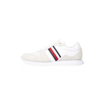 Pantofi sport cu insertii din piele intoarsa