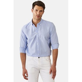 Camasa slim fit cu guler fixat cu nasturi