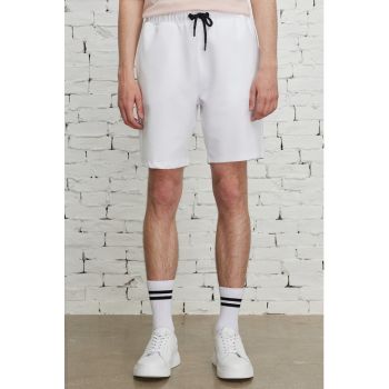 Pantaloni sport scurti cu snur de ajustare in talie