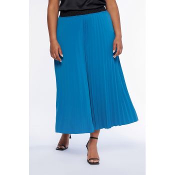 Pantaloni plisati cu croiala ampla
