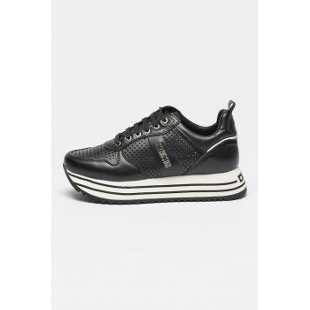 Pantofi sport cu talpa flatform si model cu perforatii