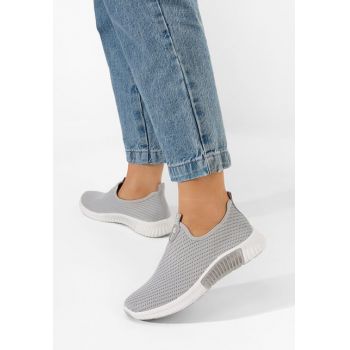 Tenisi Slip-On Cortilia gri la reducere