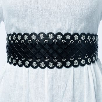 Centura corset lata din piele ecologica cu tinte metalice argintii in forma de floare si insertii ieftina