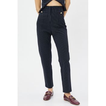 Pantaloni tigareta in dungi