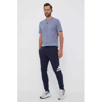 adidas pantaloni de trening culoarea albastru marin, cu imprimeu ieftini
