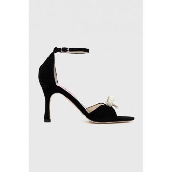 Custommade sandale din piele intoarsa Ashley Pearl Bow culoarea negru, 999621046