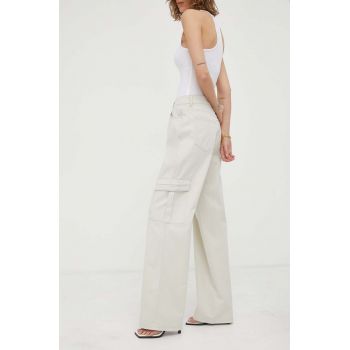 Gestuz pantaloni femei, culoarea bej, drept, high waist