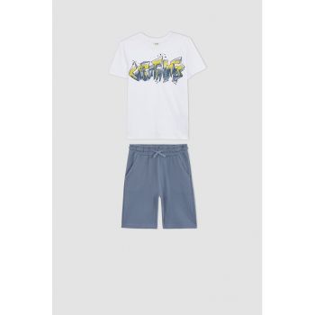 Pijama cu pantaloni scurti si imprimeu grafic
