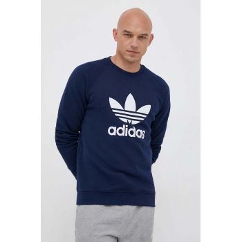 adidas Originals hanorac de bumbac barbati, culoarea albastru marin, cu imprimeu