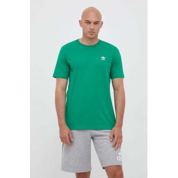 adidas Originals tricou din bumbac culoarea verde, cu imprimeu ieftin