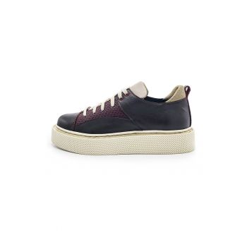 Pantofi din piele cu segment texturata