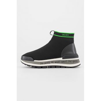 Pantofi sport slip-on de plasa cu aspect tricotat