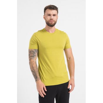 Tricou slim fit cu decolteu la baza gatului