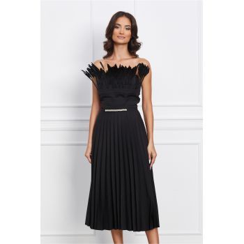 Rochie Becka neagra cu pene la bust si curea in talie