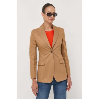 BOSS sacou culoarea bej, un singur rand de nasturi, neted