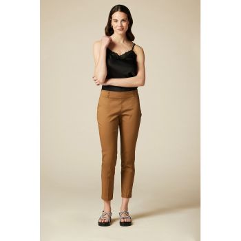 Pantaloni crop cu croiala conica