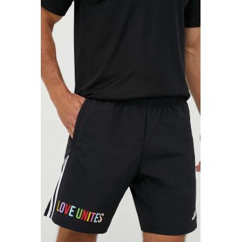 adidas Performance pantaloni scurți de antrenament Pride Tiro Downtime culoarea negru