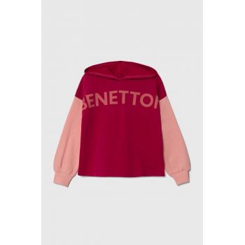 United Colors of Benetton hanorac de bumbac pentru copii culoarea roz, cu glugă, cu imprimeu ieftina