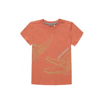 Tricou cu imprimeu si decolteu la baza gatului